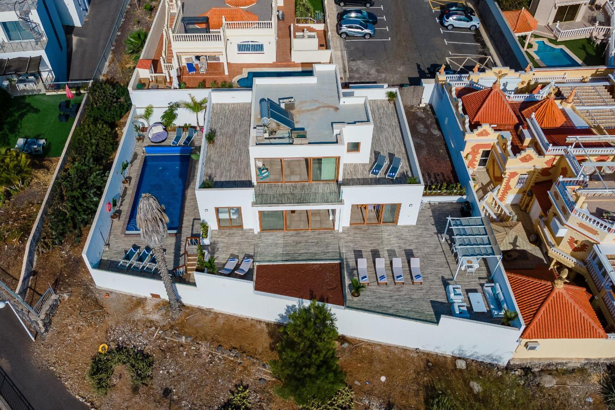 Fabulous Contemporary 5 Bedroom Villa With Private Heated Pool, Sleeps Max 13 Callao Salvaje Buitenkant foto
