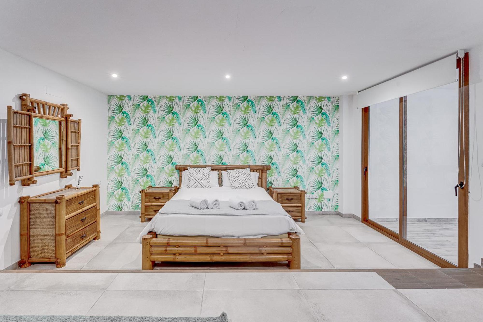 Fabulous Contemporary 5 Bedroom Villa With Private Heated Pool, Sleeps Max 13 Callao Salvaje Buitenkant foto