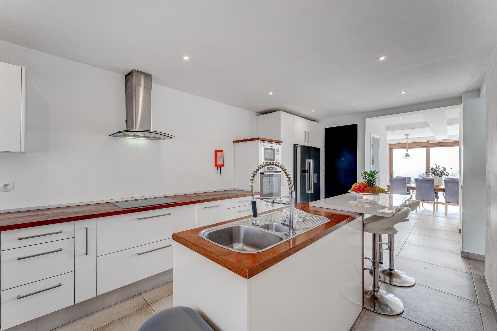 Fabulous Contemporary 5 Bedroom Villa With Private Heated Pool, Sleeps Max 13 Callao Salvaje Buitenkant foto