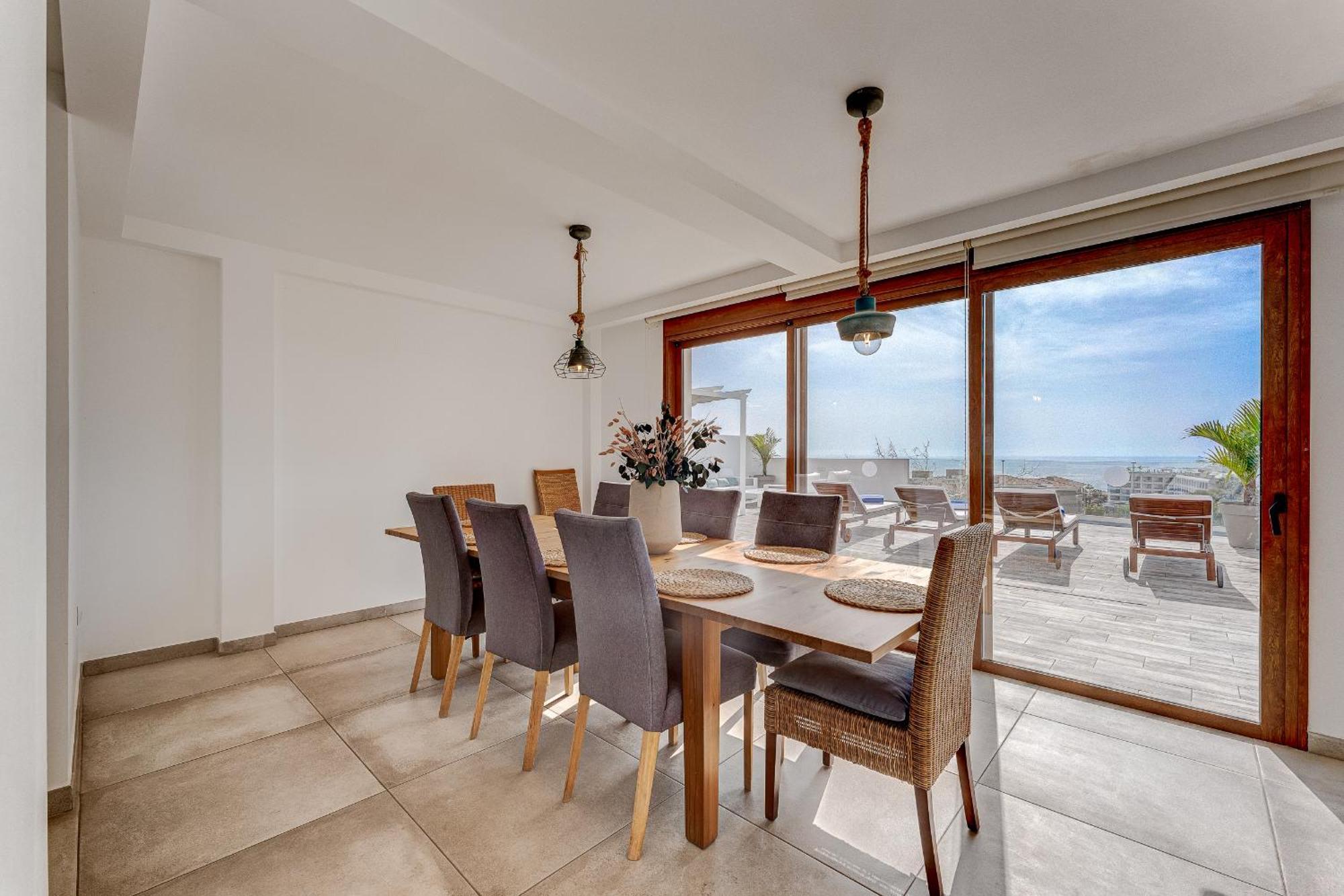 Fabulous Contemporary 5 Bedroom Villa With Private Heated Pool, Sleeps Max 13 Callao Salvaje Buitenkant foto