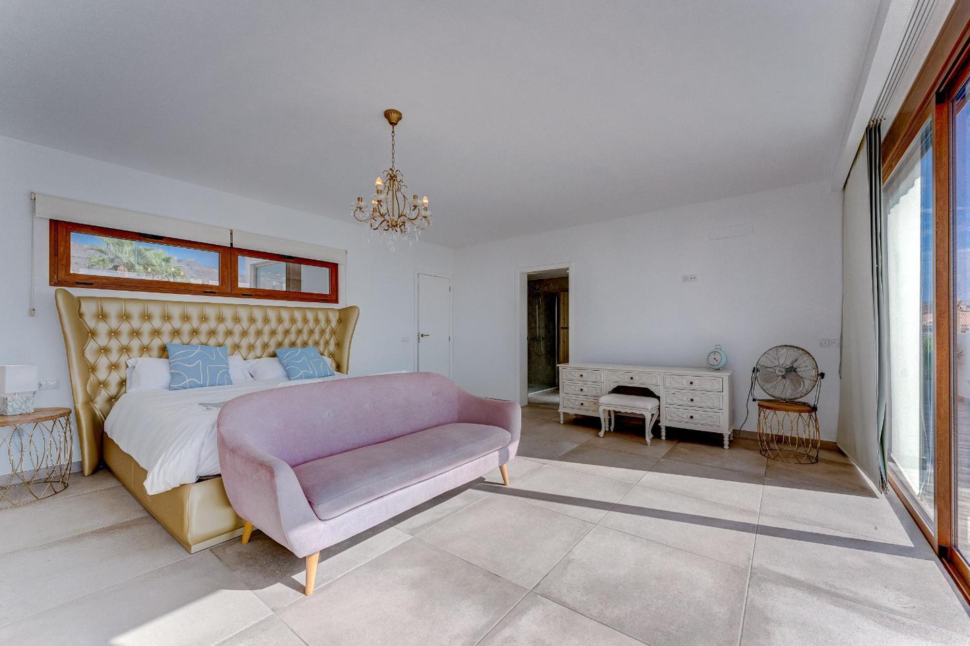 Fabulous Contemporary 5 Bedroom Villa With Private Heated Pool, Sleeps Max 13 Callao Salvaje Buitenkant foto