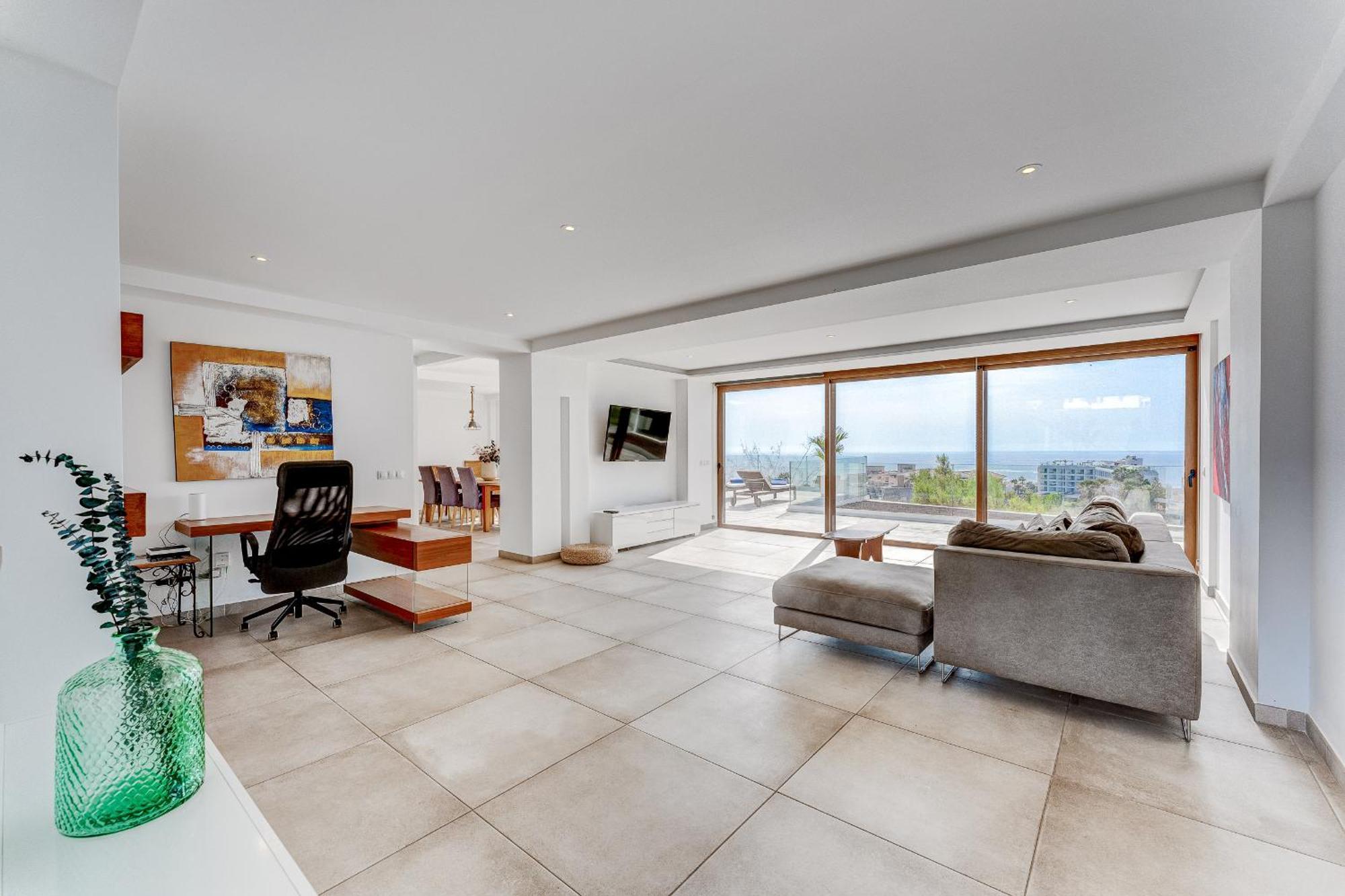 Fabulous Contemporary 5 Bedroom Villa With Private Heated Pool, Sleeps Max 13 Callao Salvaje Buitenkant foto