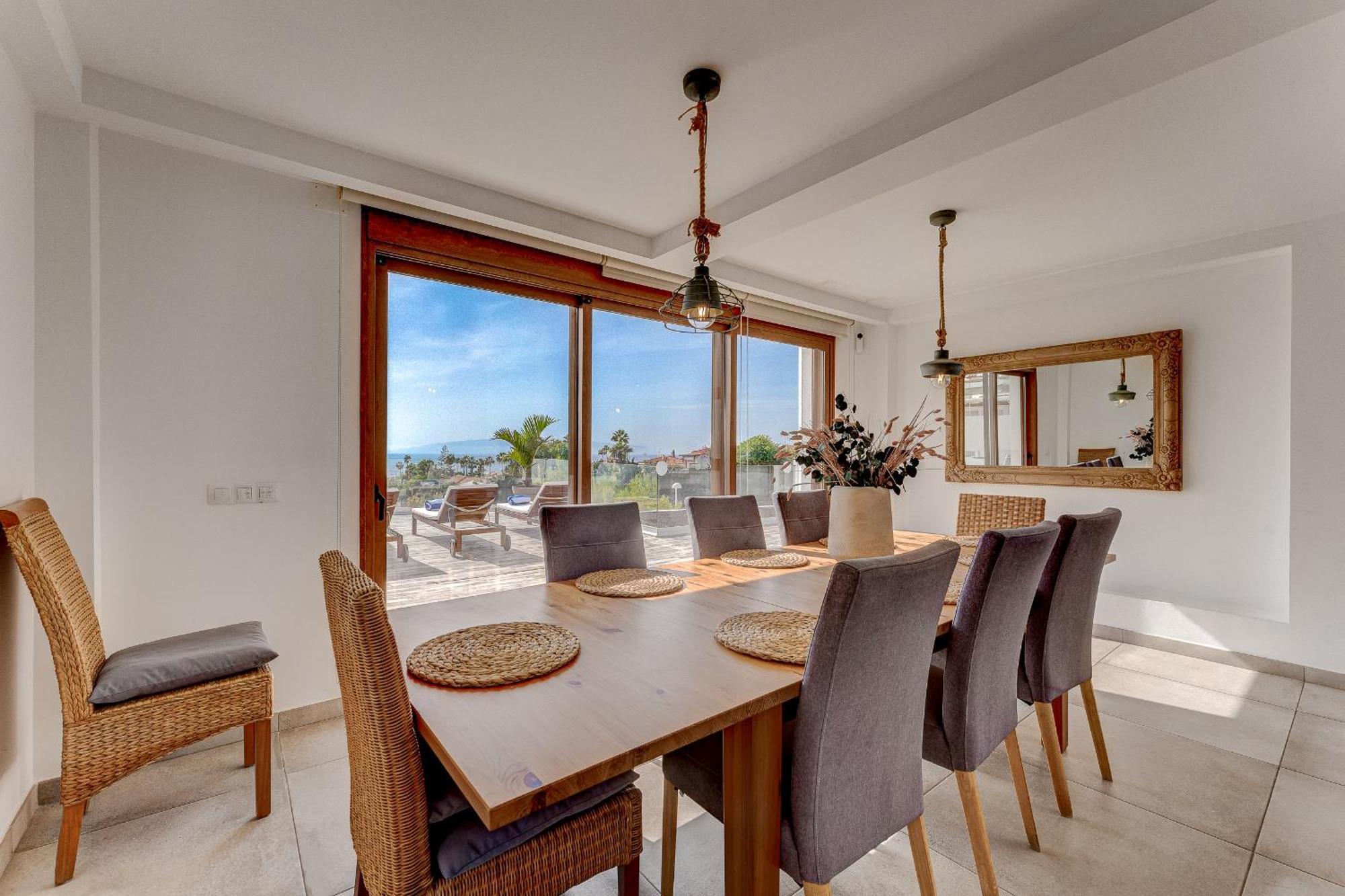 Fabulous Contemporary 5 Bedroom Villa With Private Heated Pool, Sleeps Max 13 Callao Salvaje Buitenkant foto