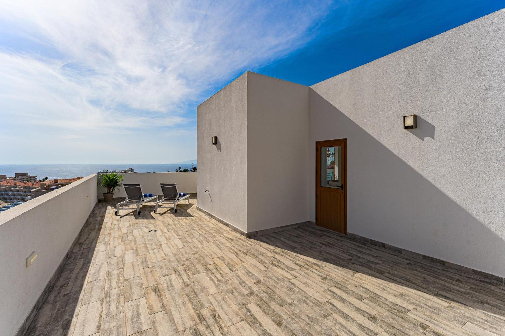 Fabulous Contemporary 5 Bedroom Villa With Private Heated Pool, Sleeps Max 13 Callao Salvaje Buitenkant foto