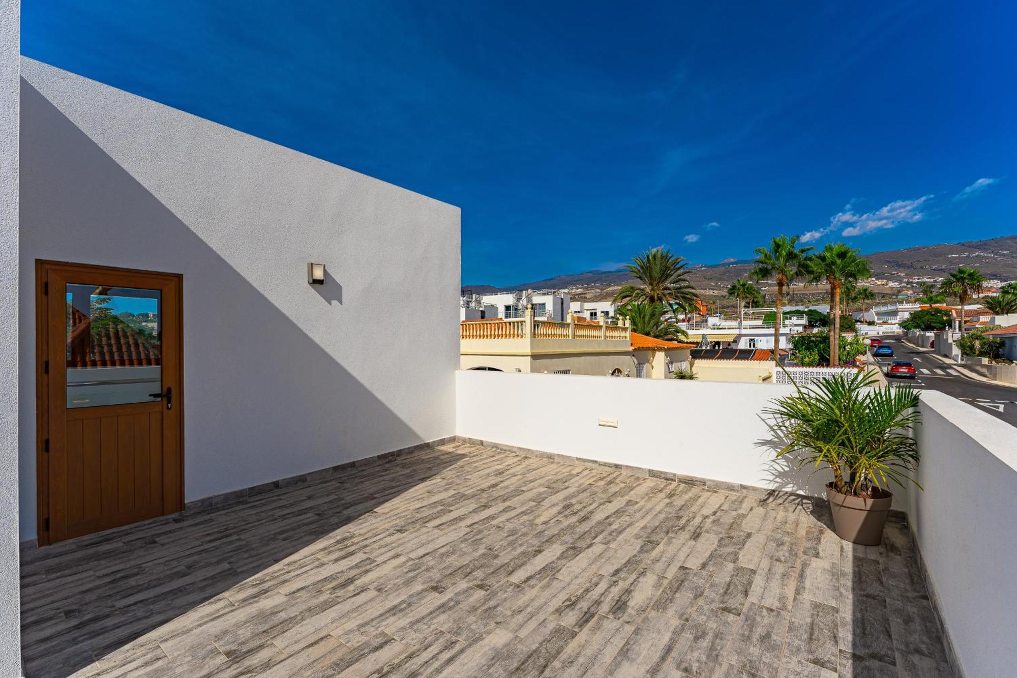 Fabulous Contemporary 5 Bedroom Villa With Private Heated Pool, Sleeps Max 13 Callao Salvaje Buitenkant foto
