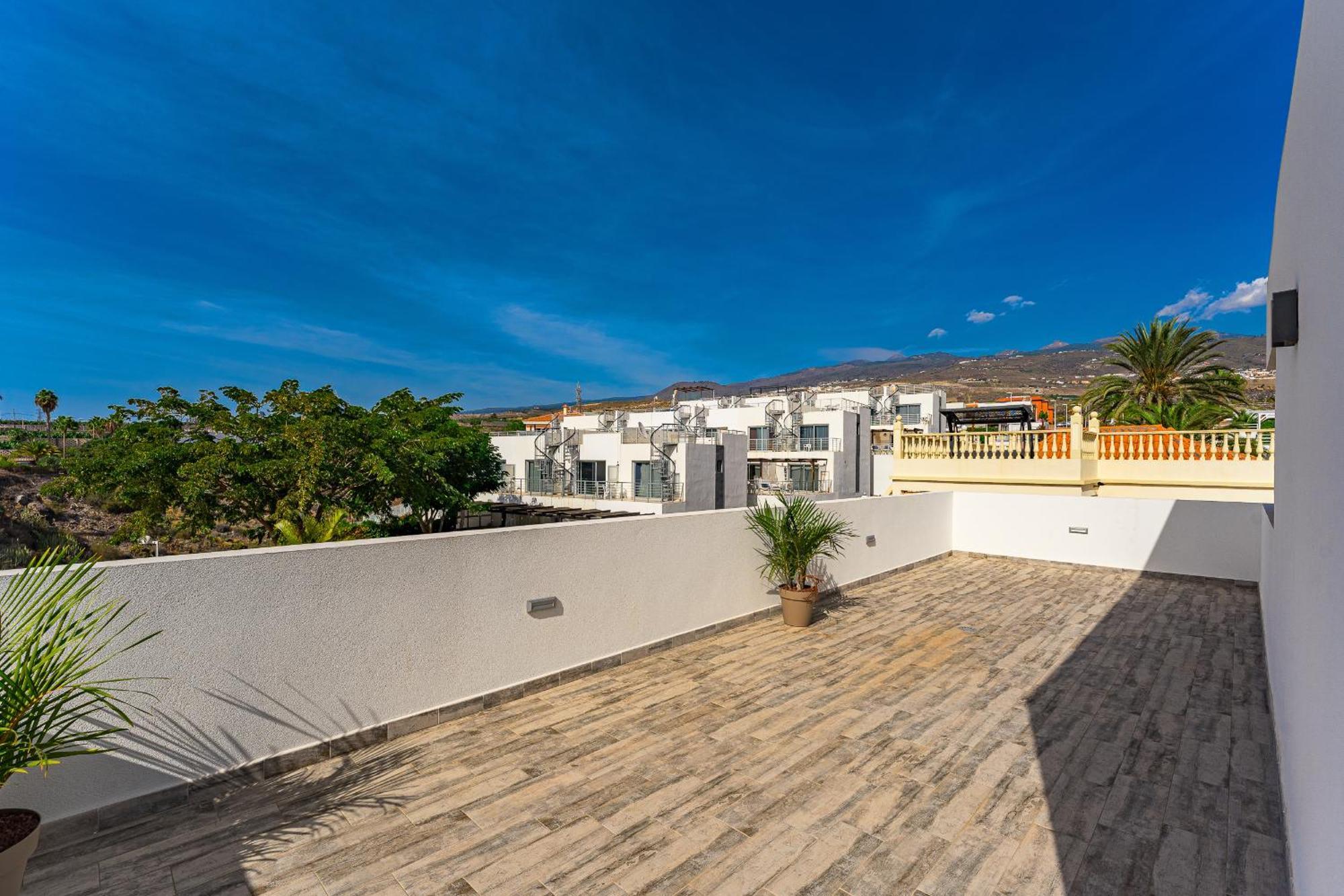 Fabulous Contemporary 5 Bedroom Villa With Private Heated Pool, Sleeps Max 13 Callao Salvaje Buitenkant foto