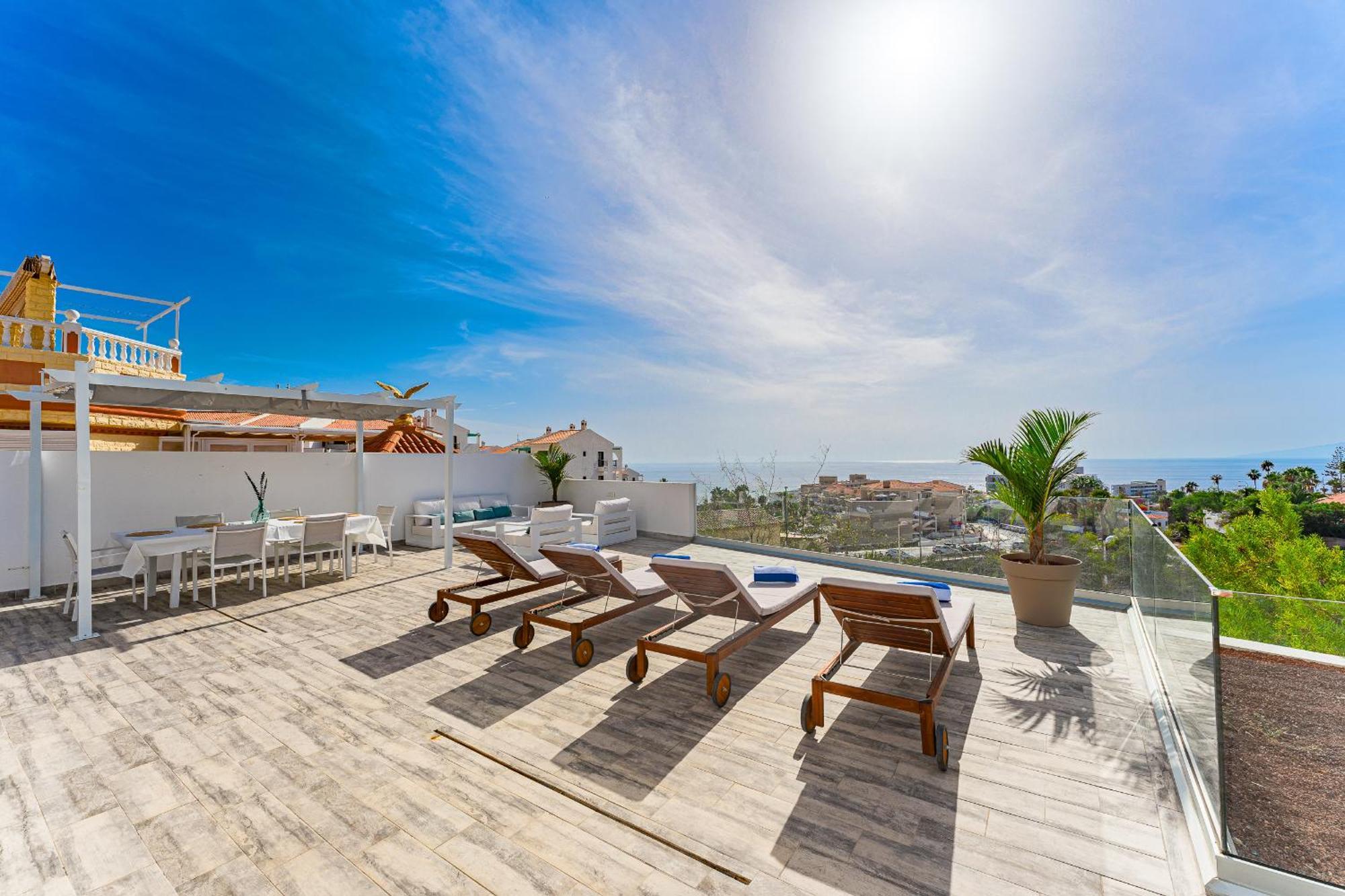 Fabulous Contemporary 5 Bedroom Villa With Private Heated Pool, Sleeps Max 13 Callao Salvaje Buitenkant foto