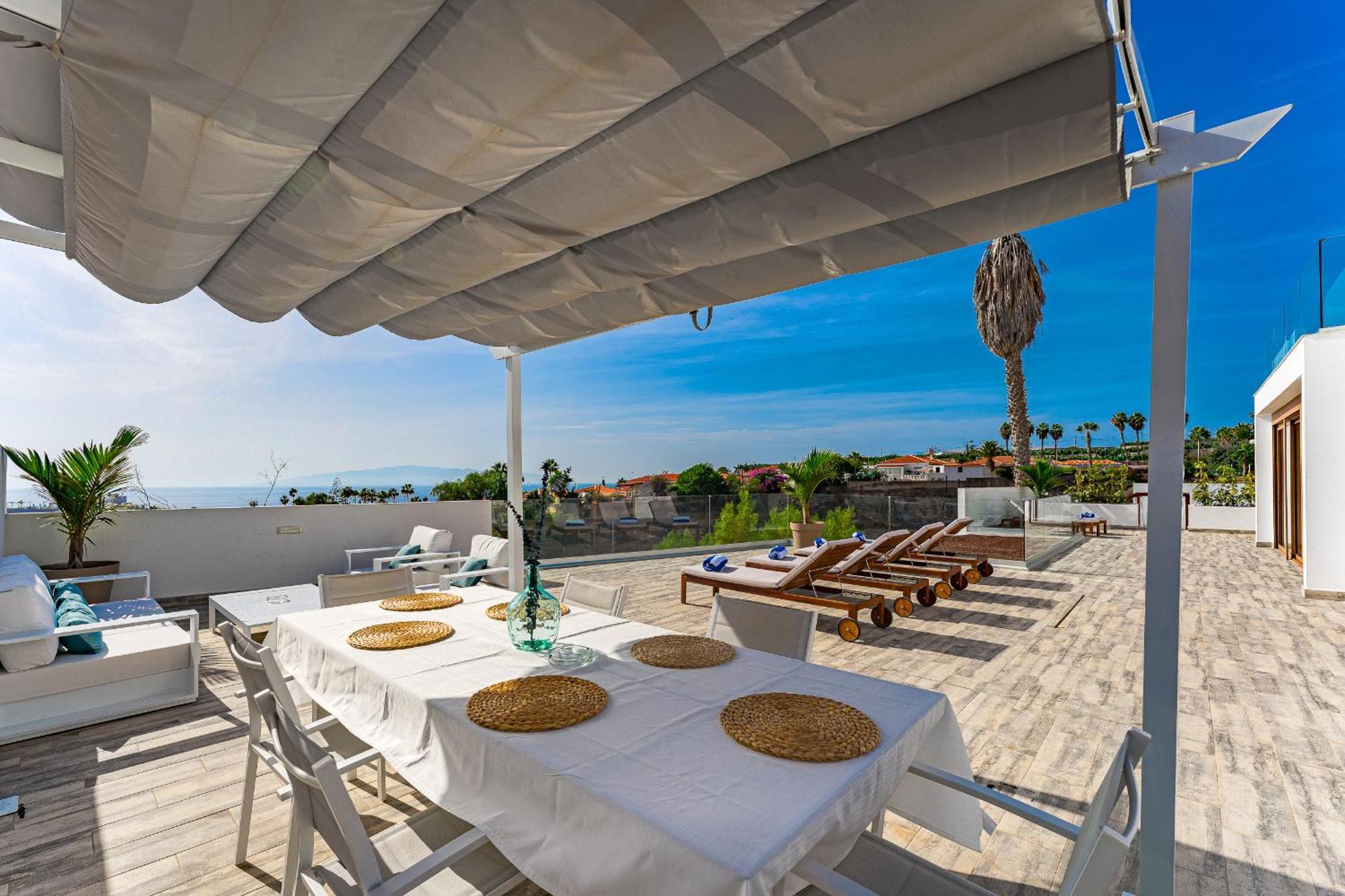 Fabulous Contemporary 5 Bedroom Villa With Private Heated Pool, Sleeps Max 13 Callao Salvaje Buitenkant foto