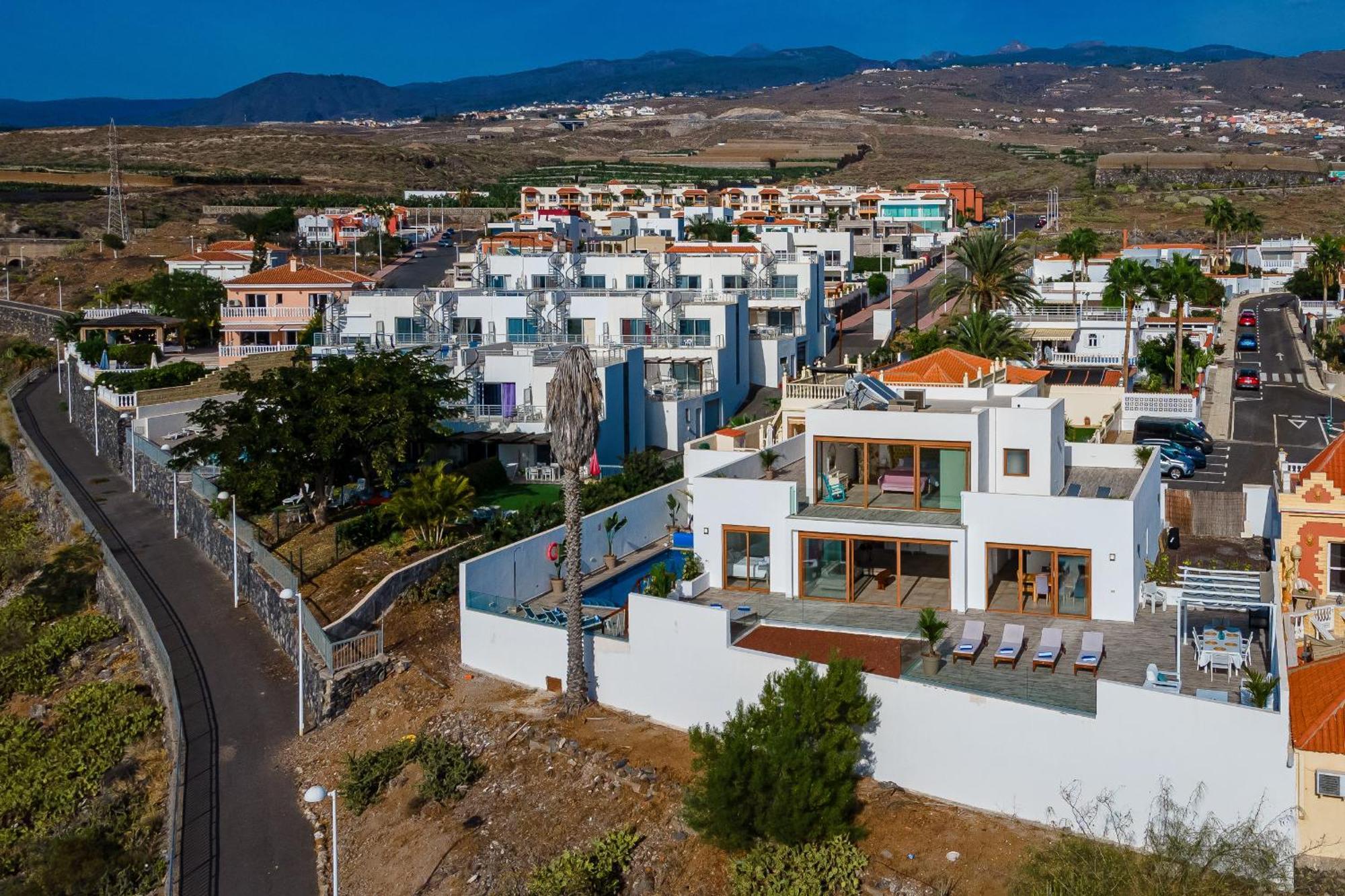 Fabulous Contemporary 5 Bedroom Villa With Private Heated Pool, Sleeps Max 13 Callao Salvaje Buitenkant foto